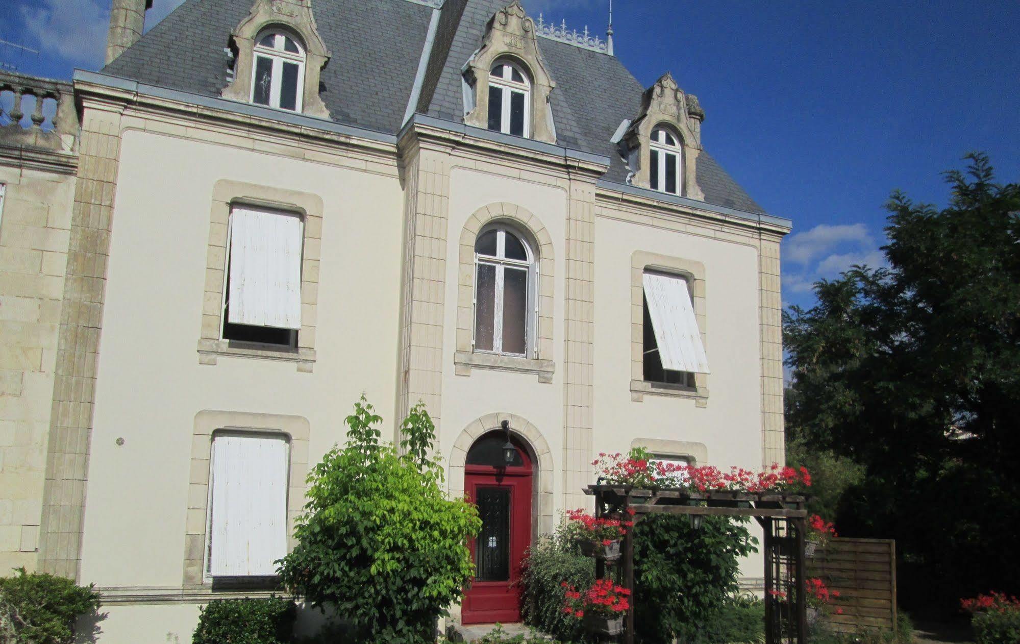 Logis Hotel Beausejour Chauvigny Buitenkant foto